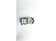 Recambio de mando elevalunas trasero derecho para toyota rav 4 2.0 d-4d cat referencia OEM IAM 8481052030 IAF810068HQ EWSTY005 2