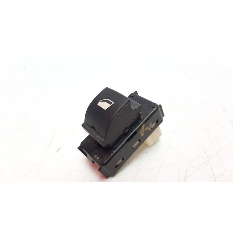 Recambio de mando elevalunas delantero izquierdo para citroen berlingo station wagon 1.6 blue-hdi fap referencia OEM IAM 6490E2 