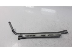 Recambio de moldura para lambretta v200 special flex special flex referencia OEM IAM 64550XK10000   2