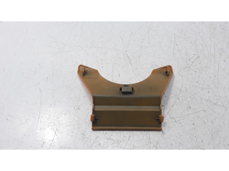 Recambio de moldura para lambretta v200 special flex special flex referencia OEM IAM 61104XK10000  