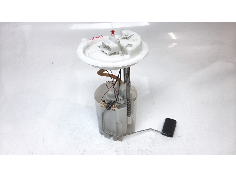 Recambio de bomba combustible para jeep compass (m7) limited fwd referencia OEM IAM 52141089  