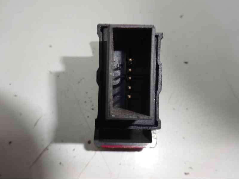 Recambio de warning para opel corsa c referencia OEM IAM 0524119  