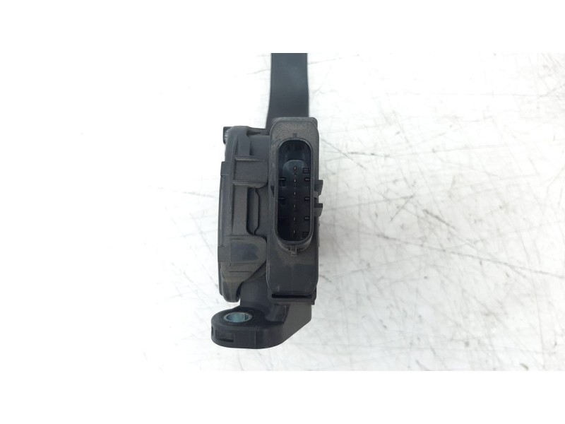Recambio de potenciometro pedal para audi a4 ber. (b8) 2.0 16v tdi referencia OEM IAM 8K1721523  