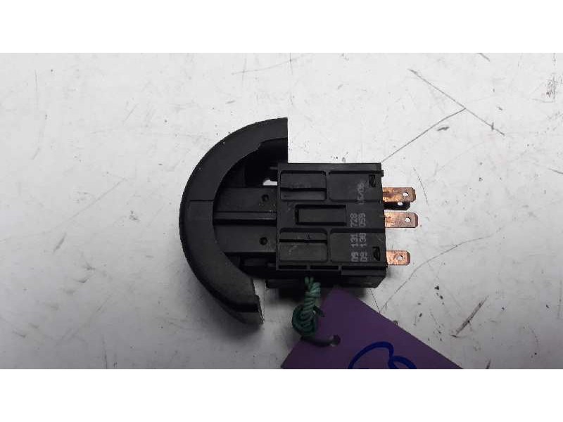 Recambio de warning para opel astra g berlina edition referencia OEM IAM 09131728 09138059 