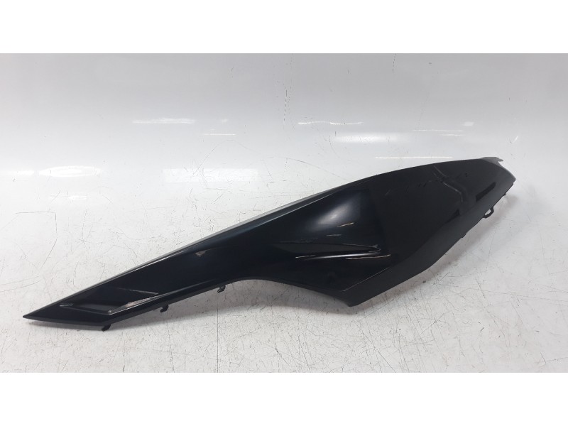Recambio de moldura para honda forza 125 forza 125 referencia OEM IAM 83600K1BT000  