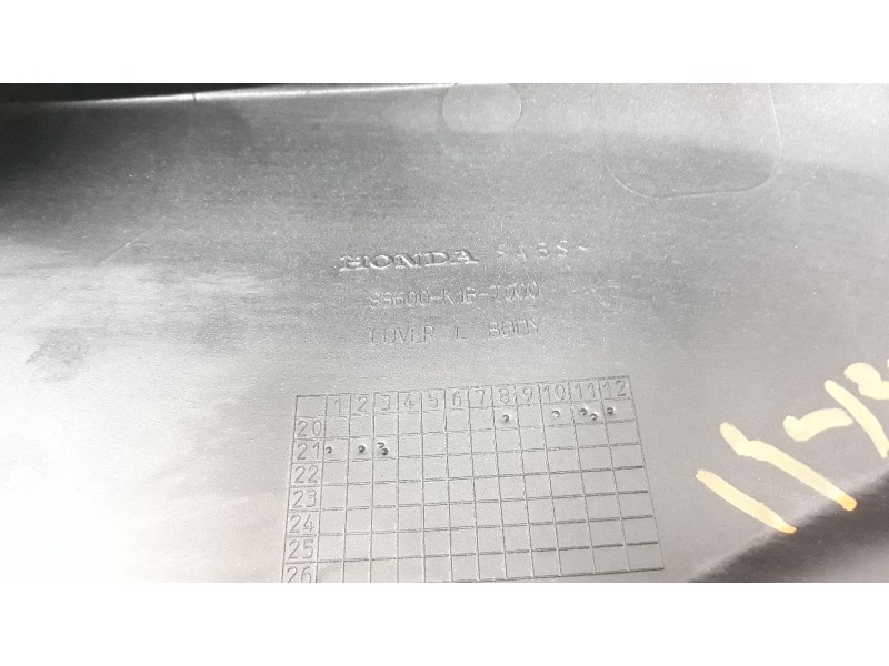 Recambio de moldura para honda forza 125 forza 125 referencia OEM IAM 83600K1BT000  