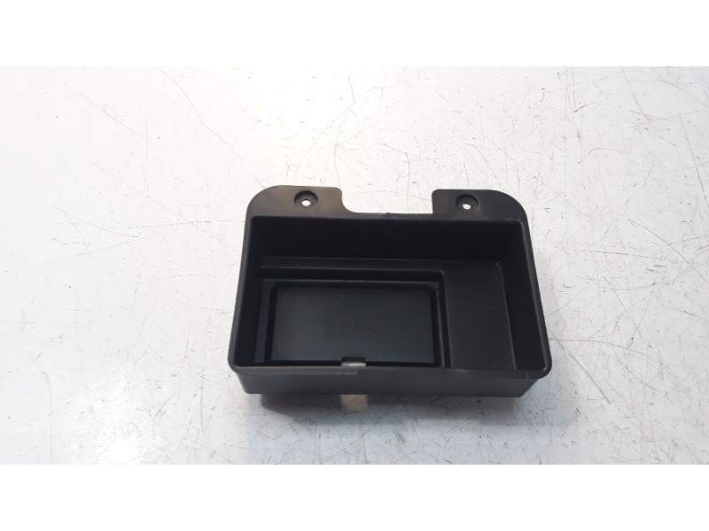 Recambio de moldura para lambretta v200 special flex special flex referencia OEM IAM 50321XK10000  