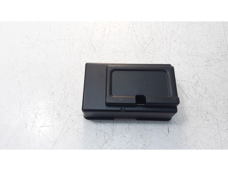 Recambio de moldura para lambretta v200 special flex special flex referencia OEM IAM 50321XK10000  
