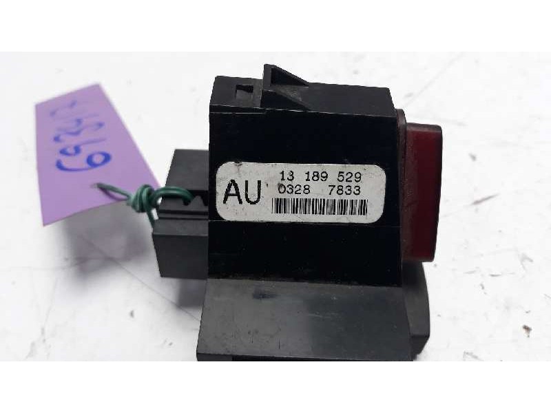 Recambio de warning para opel corsa d essentia referencia OEM IAM 13189529  