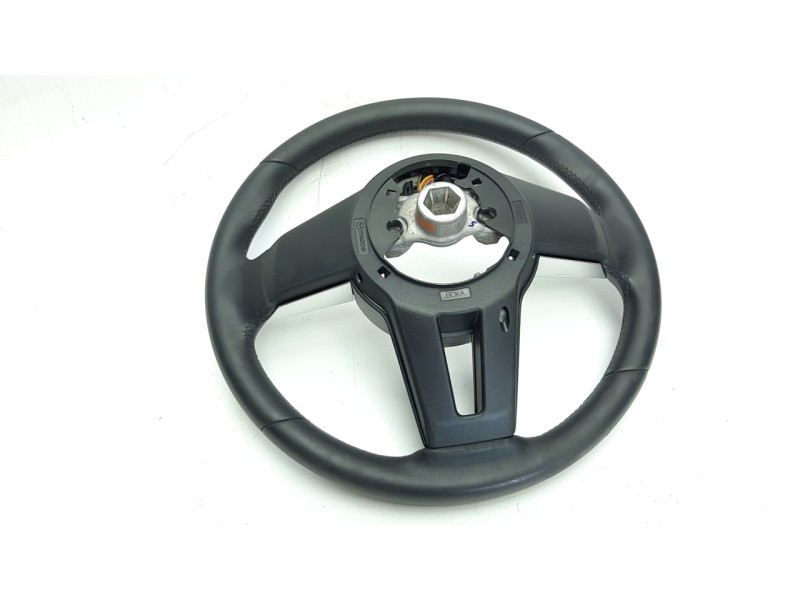 Recambio de volante para mazda 3 berlina (bp) referencia OEM IAM BCKA32982  