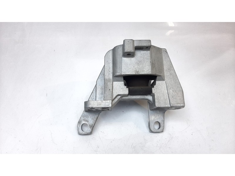 Recambio de soporte motor derecho para jeep compass (m7) limited fwd referencia OEM IAM 52090344  
