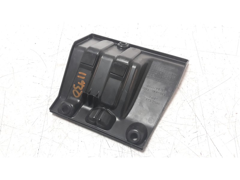 Recambio de moldura para honda forza 125 forza 125 referencia OEM IAM 81330K40F600  