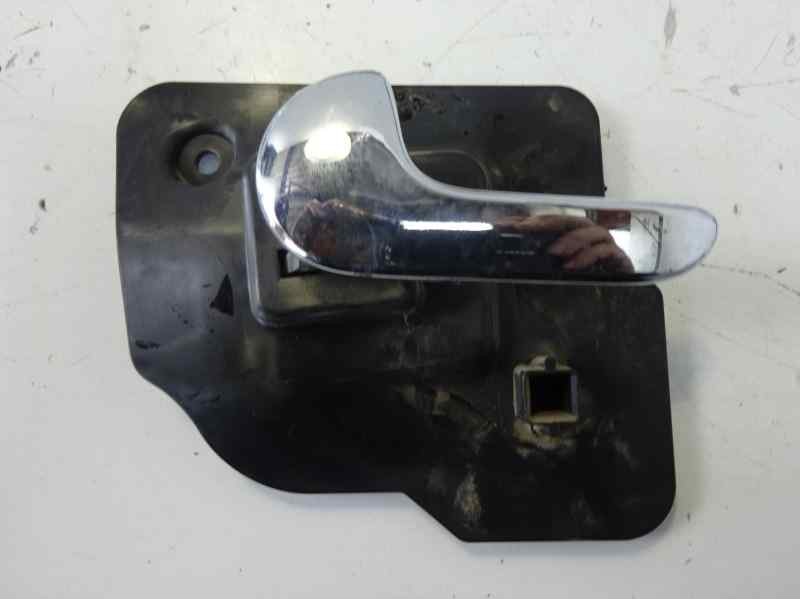 Recambio de maneta interior delantera izquierda para opel meriva 1.7 16v cdti referencia OEM IAM 13121862  