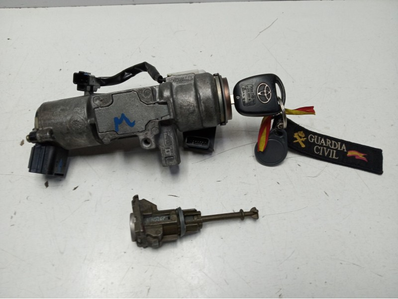 Recambio de conmutador de arranque para toyota avensis berlina (t25) 1.8 16v cat referencia OEM IAM 105015178 736661A 