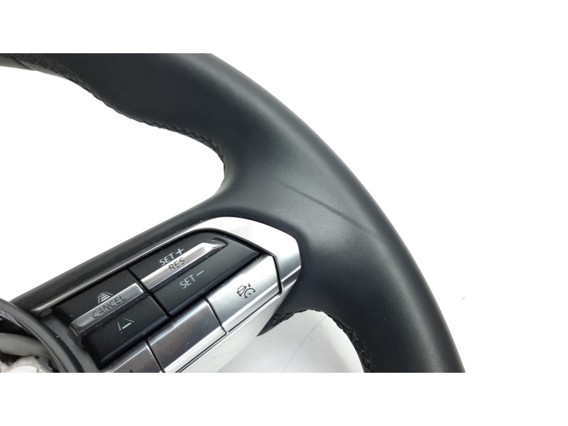 Recambio de volante para mazda 3 berlina (bp) referencia OEM IAM BCKA32982  