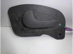 Recambio de maneta interior delantera izquierda para opel corsa c 1.2 16v cat (z 12 xe / lw4) referencia OEM IAM 13104263  