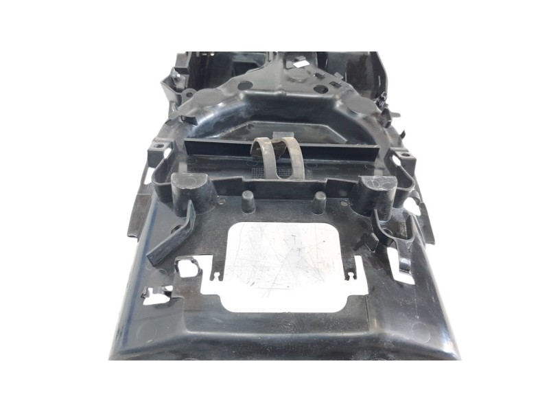 Recambio de moldura para kawasaki vulcan s vulcan s referencia OEM IAM 350230407  