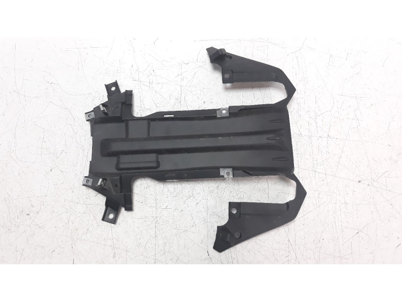 Recambio de moldura para honda forza 125 forza 125 referencia OEM IAM 64336K1BT000  