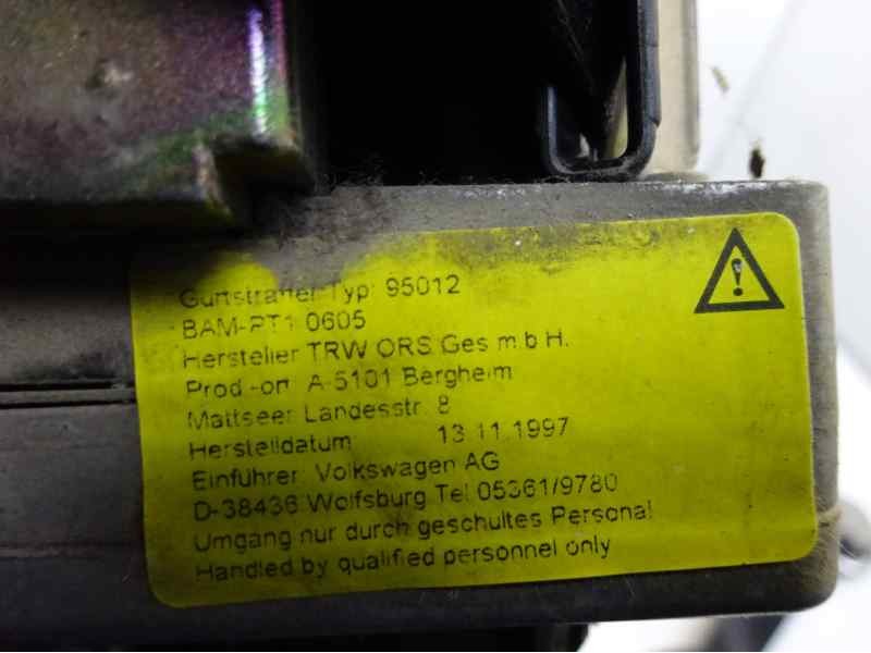 Recambio de cinturon seguridad delantero derecho para volkswagen golf iv berlina (1j1) conceptline referencia OEM IAM 1J4857706A