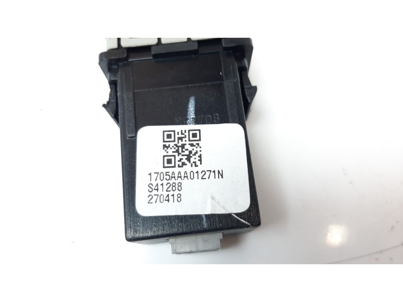 Recambio de interruptor para mahindra kuv 100 2wd nxt referencia OEM IAM 1705AAA01151N  