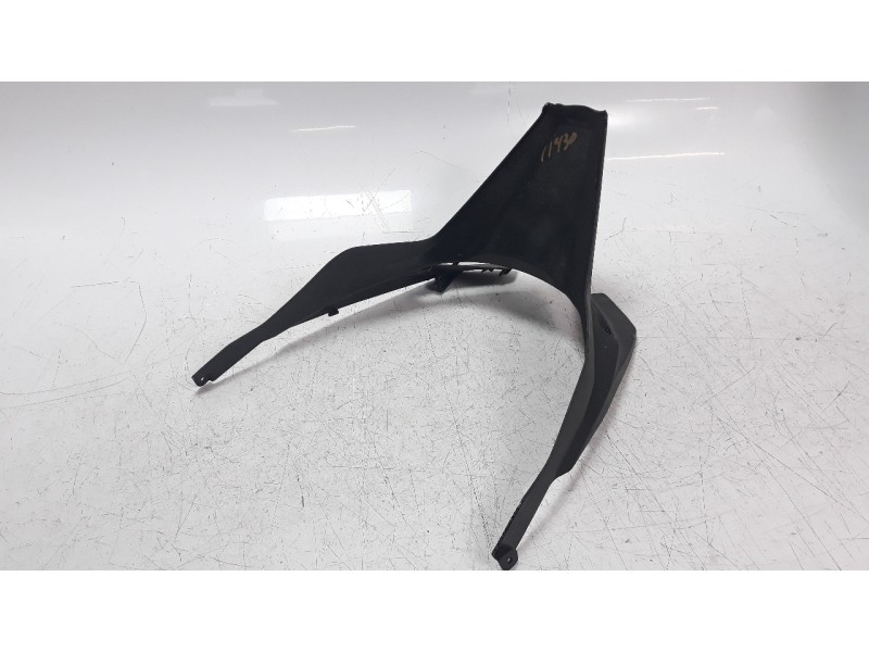 Recambio de moldura para honda forza 125 forza 125 referencia OEM IAM 80102K40A000  