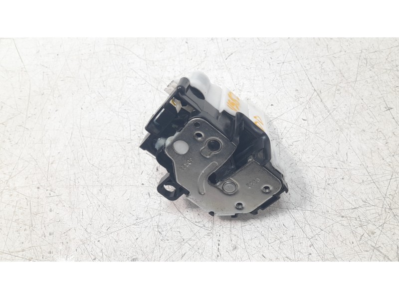 Recambio de cerradura puerta delantera derecha para fiat 500 referencia OEM IAM 51935121  