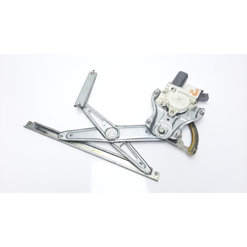 Recambio de elevalunas delantero izquierdo para toyota avensis berlina (t25) 1.8 16v cat referencia OEM IAM 6982005050 106905419