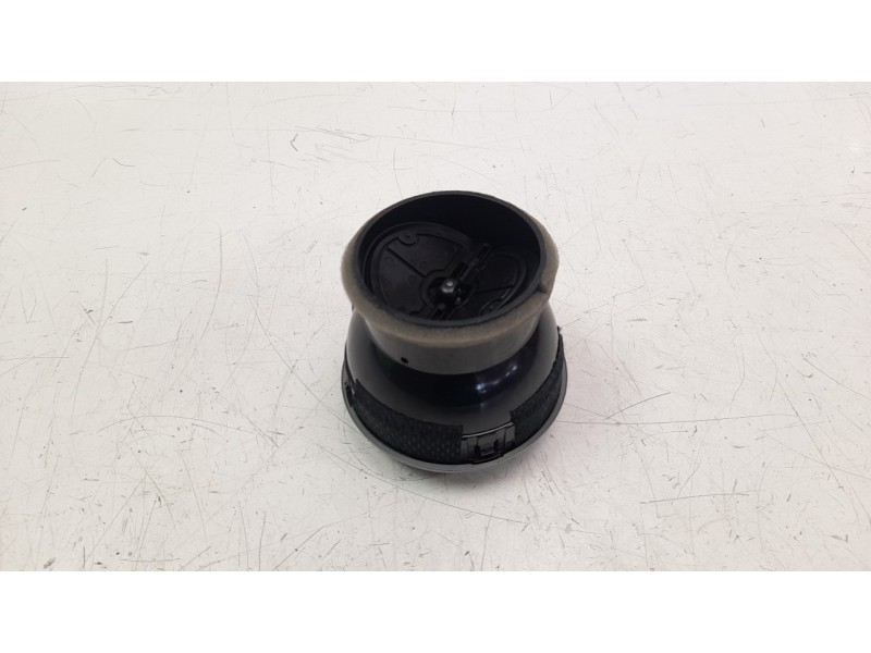 Recambio de rejilla aireadora para mazda 2 lim. () 1.5 16v cat referencia OEM IAM D09W64730  