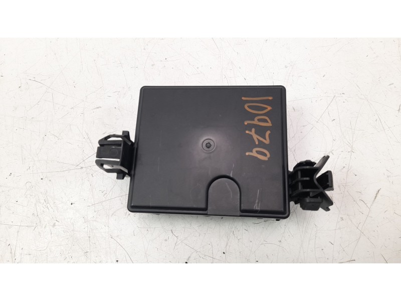 Recambio de modulo electronico para mazda 2 lim. () 1.5 16v cat referencia OEM IAM D10A675Z0C A2C74034615 