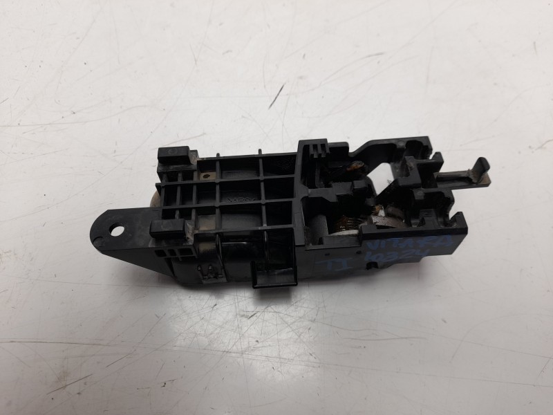 Recambio de maneta interior trasera izquierda para suzuki grand vitara jb (jt) 1.9 ddis turbodiesel referencia OEM IAM 8313061M1