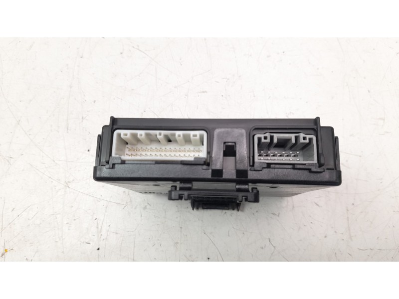 Recambio de modulo electronico para mazda 2 lim. () 1.5 16v cat referencia OEM IAM D23N67560H D23N67562F 