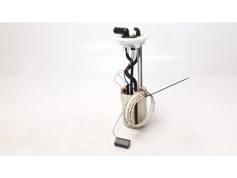 Recambio de bomba combustible para fiat torino r58 referencia OEM IAM 1368151080  