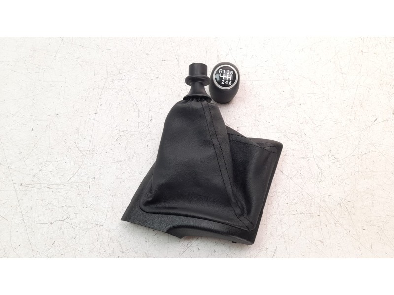 Recambio de pomo palanca cambio para citroen jumper kasten 30 l1h1 bluehdi 120 referencia OEM IAM 1607116580  