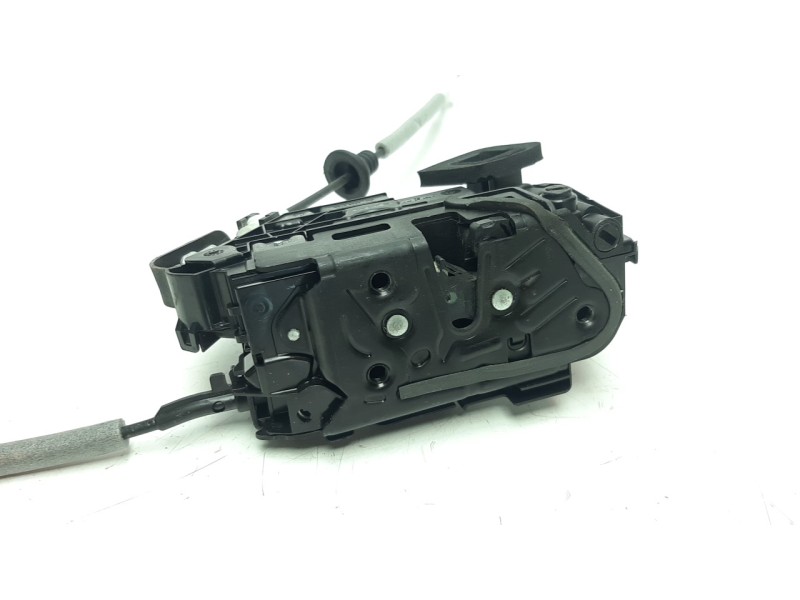 Recambio de cerradura puerta trasera derecha para skoda fabia 1.0 tsi referencia OEM IAM 5TA839016L  
