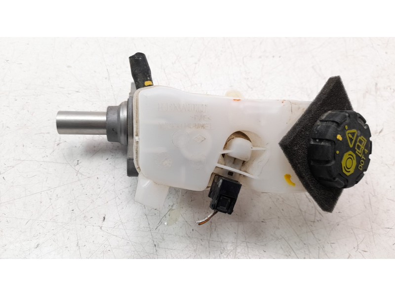 Recambio de bomba freno para renault express advance referencia OEM IAM 460119467R  
