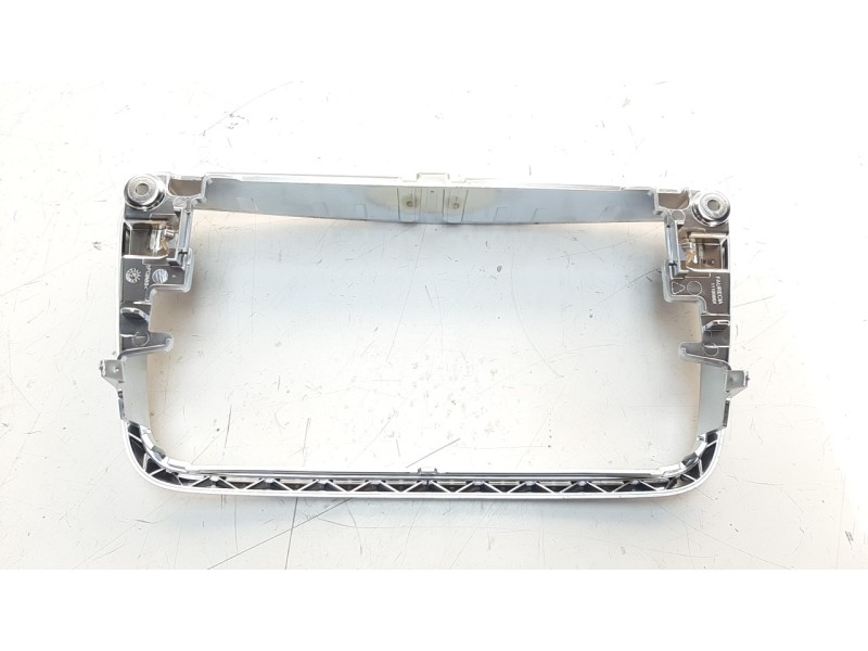 Recambio de moldura para mercedes-benz clase a (w176) 2.1 cdi cat referencia OEM IAM A1766890018  