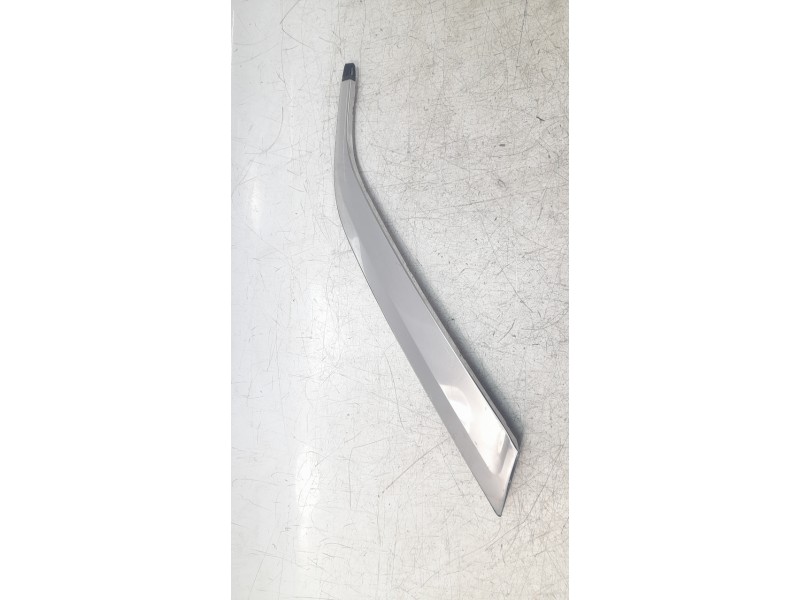 Recambio de moldura para peugeot 5008 1.6 blue-hdi fap referencia OEM IAM 9813609377  