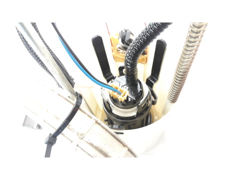 Recambio de bomba combustible para fiat torino r58 referencia OEM IAM 1368151080  