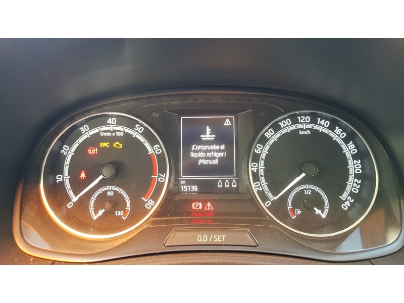 Recambio de cuadro instrumentos para skoda fabia 1.0 tsi referencia OEM IAM 6V0920740D A2C18524600 