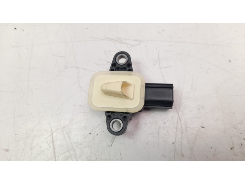 Recambio de sensor para mazda 2 lim. () 1.5 16v cat referencia OEM IAM DA8A57KC0 K3239 