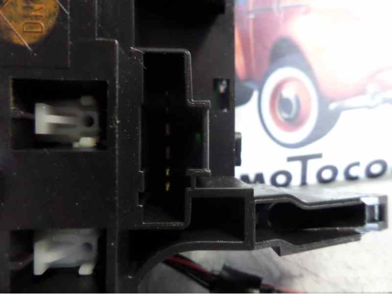 Recambio de mando limpia para renault scenic ii confort dynamique referencia OEM IAM   