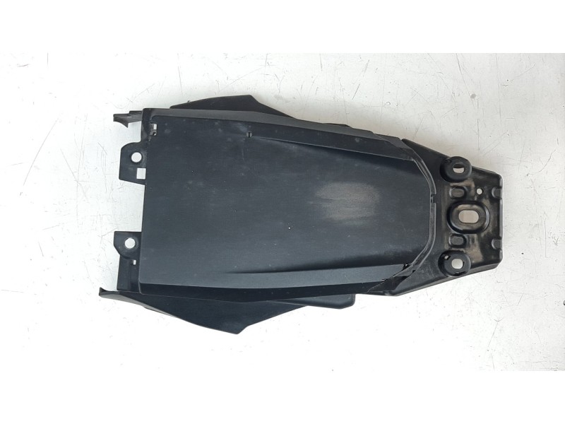 Recambio de guardabarros para ktm 390 duke 390 duke referencia OEM IAM 93008019000  