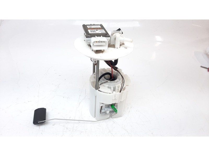 Recambio de bomba combustible para hyundai kona 1.0 tgdi cat referencia OEM IAM 31110J9200  