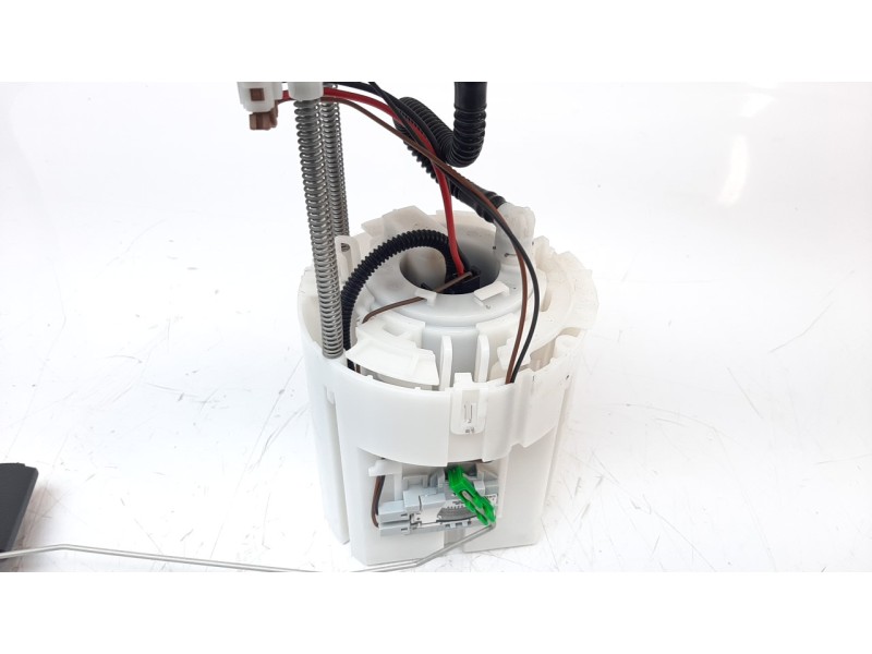 Recambio de bomba combustible para hyundai kona 1.0 tgdi cat referencia OEM IAM 31110J9200  