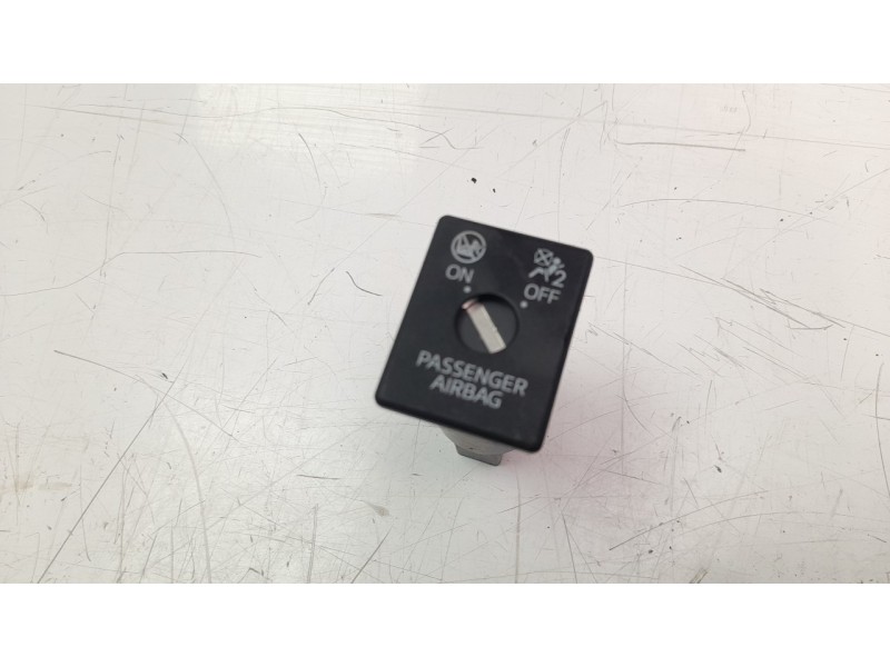 Recambio de interruptor para mazda 2 lim. () 1.5 16v cat referencia OEM IAM DA6A666H0  