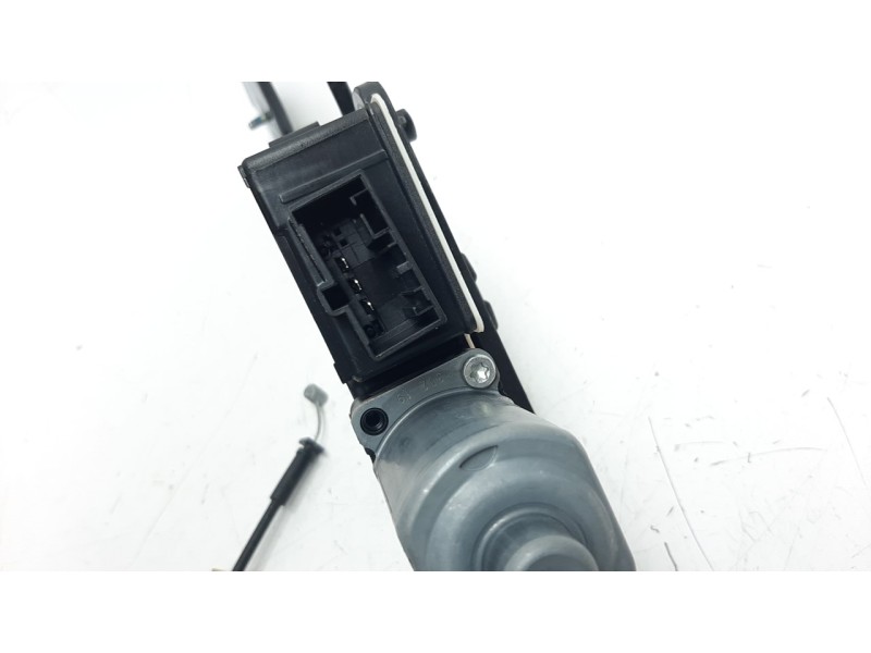 Recambio de elevalunas trasero derecho para skoda fabia 1.0 tsi referencia OEM IAM 6V0839462  
