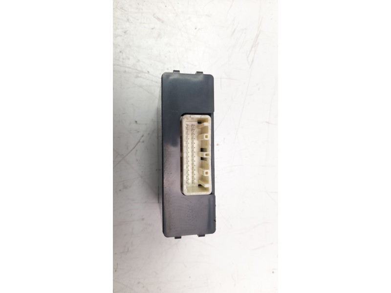 Recambio de modulo electronico para mazda 2 lim. () 1.5 16v cat referencia OEM IAM DJC167UU0A K6021 