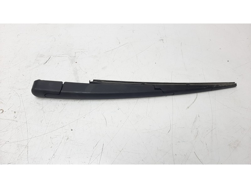 Recambio de brazo limpia trasero para hyundai santa fe (dm) 2.2 crdi cat referencia OEM IAM 988112W000  