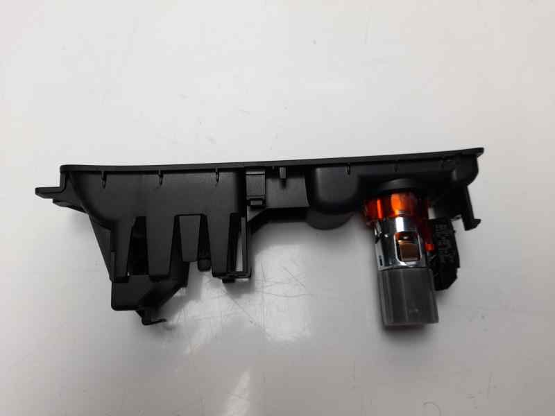 Recambio de cenicero para audi q3 (8ug) sport referencia OEM IAM 8K0919343  