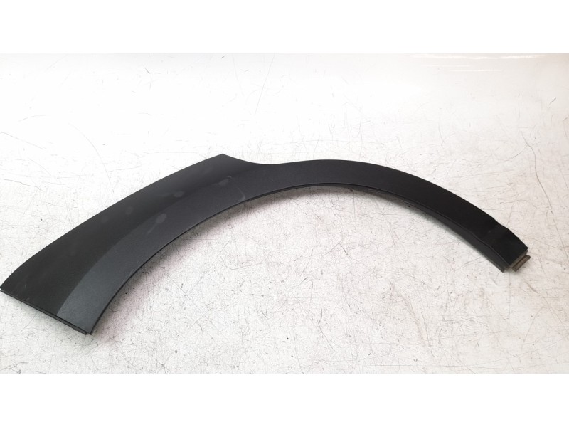 Recambio de aletin trasero derecho para hyundai kona 1.0 tgdi cat referencia OEM IAM 87742J9000  